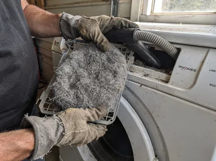 Cleaning Dryer Lint Trap service in Del Aire, CA